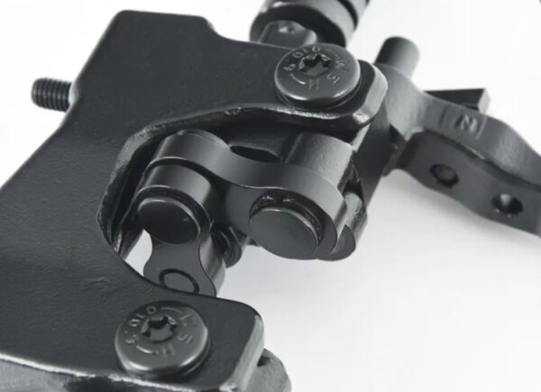 41007298070 - NEW BMW 3 TOURING F31 RIGHT TRUNK LID HINGE 7298070 41007298070 ORIGINAL