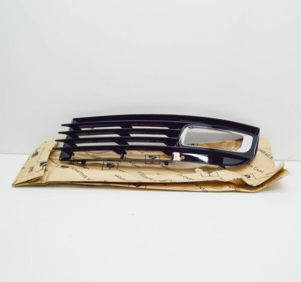 4E0807679A - NEW AUDI A8 D3 4E FRONT BUMPER LEFT FOG LIGHT GRILLE 4E0807679A ORIGINAL
