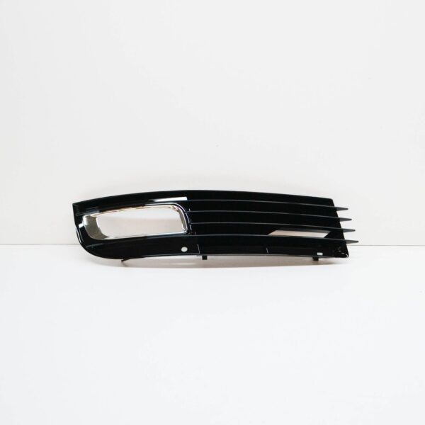 4E0807680B - NEW AUDI A8 D3 FRONT BUMPER RIGHT GRILLE 4E0807680B