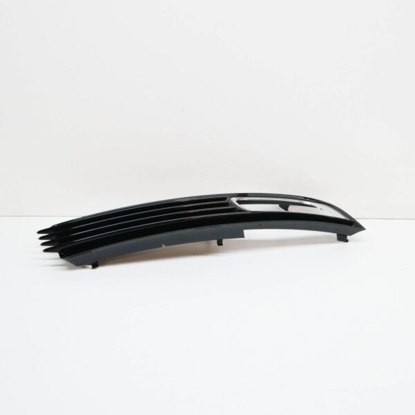 4E0807680B - NEW AUDI A8 D3 FRONT BUMPER RIGHT GRILLE 4E0807680B