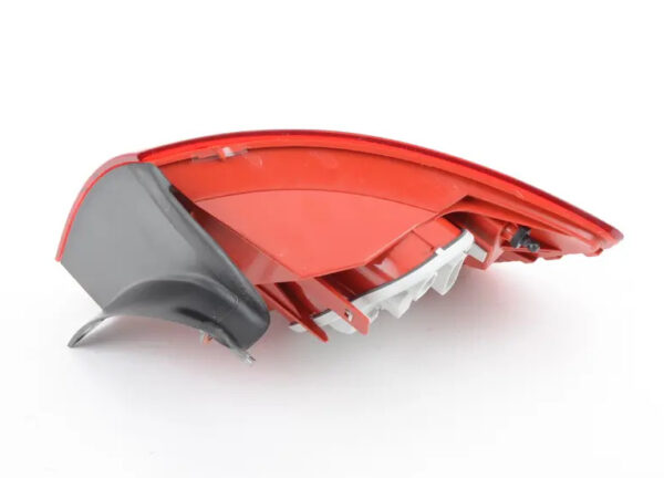 4F9945095F - NEW AUDI A6 AVANT C6 REAR LEFT OUTER TAILLIGHT 4F9945095F ORIGINAL