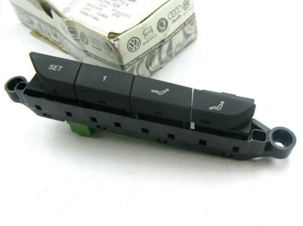 4H0959770A - AUDI A8 4H Rear Right Seat Memory Switch 4H0959770A ORIGINAL