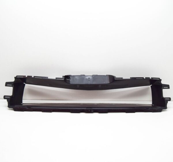 4KE121285J - AUDI E-TRON Sportback GEA Radiator Air Guide Duct 4KE121285J ORIGINAL