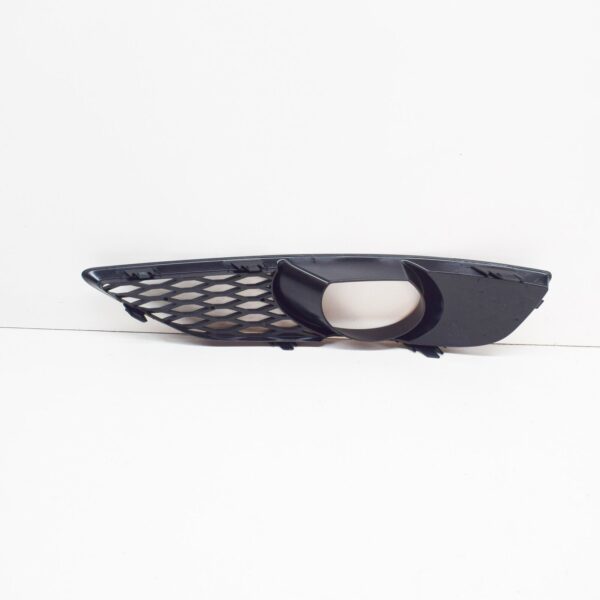 4L0807676C01C - NEW AUDI Q7 4L FRONT RIGHT FOG LIGHT GRILLE 4L0807676C01C S-LINE 2012
