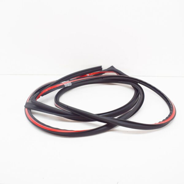 4L0839911 - NEW AUDI Q7 4L REAR OUTER DOOR SEAL LEFT SELF-ADHESIVE 4L0839911 ORIGINAL