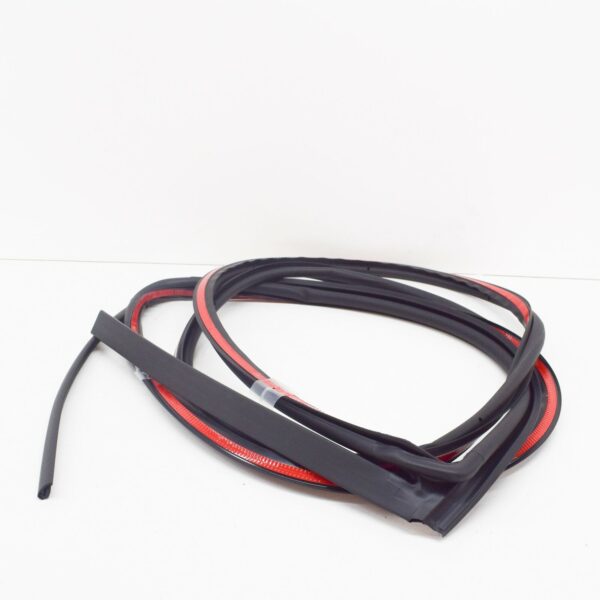 4L0839911 - NEW AUDI Q7 4L REAR OUTER DOOR SEAL LEFT SELF-ADHESIVE 4L0839911 ORIGINAL