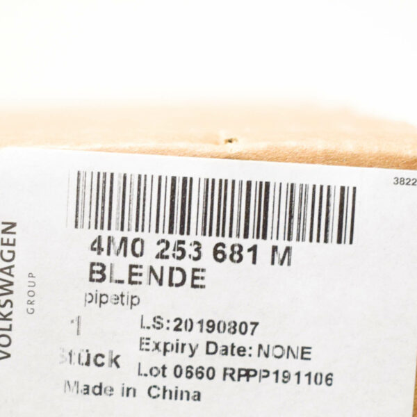 4M0253681M - NEW AUDI Q7 4M REAR LEFT EXHAUST EXTENSION TAILPIPE TRIM 4M0253681M ORIGINAL