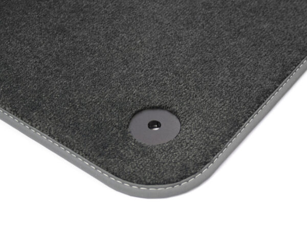 4M8061276MNO - AUDI Q8 Rear Floor Mat Set 4M8061276MNO ORIGINAL