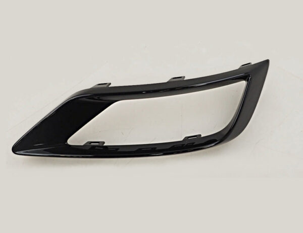4M8807513AT94 - AUDI Q8 4MN Rear Left Bumper Trim 4M8807513AT94 ORIGINAL
