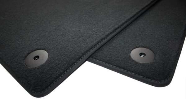 4S1863691QA5 - NEW AUDI R8 4S FRONT FLOOR MAT SET LHD 4S1863691QA5 ORIGINAL