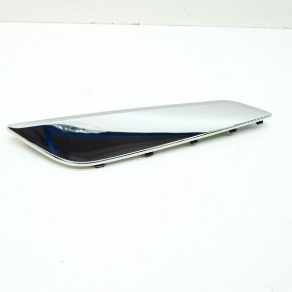 51137349594 - NEW BMW 5 G30 RIGHT SIDEWALL AIR DUCT TRIM 51137349594 7349594 ORIGINAL