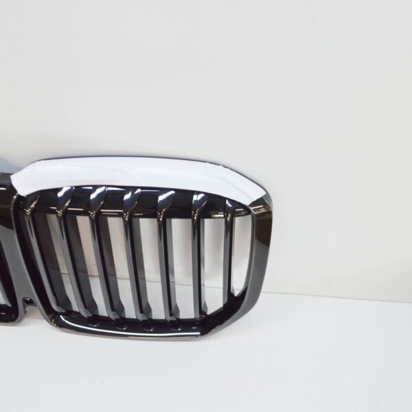 51138745730 - BMW X7 G07 Front Bumper Radiator Grille 51138745730 8745730 ORIGINAL