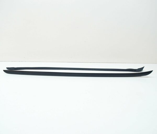 51317338616 - NEW BMW X4 F26 FRONT WINDSCREEN RIGHT VERTICAL SEAL TRIM 51317338616 ORIGINAL