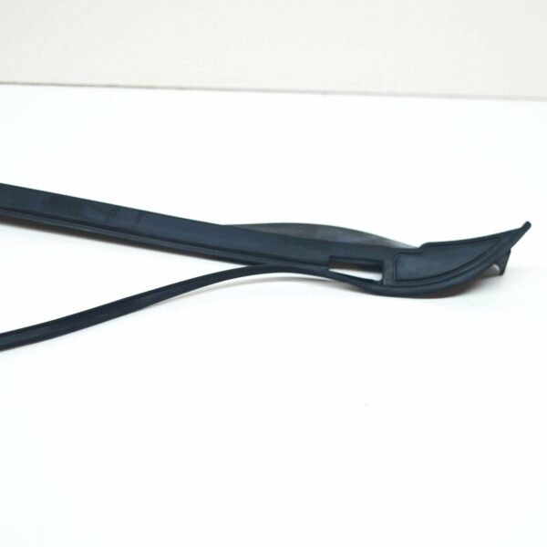 51317338616 - NEW BMW X4 F26 FRONT WINDSCREEN RIGHT VERTICAL SEAL TRIM 51317338616 ORIGINAL