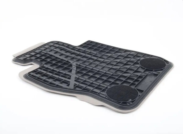 51472339811 - BMW 3 Gran Turismo F34 Front Floor Mat Set 2339811 51472339811 ORIGINAL