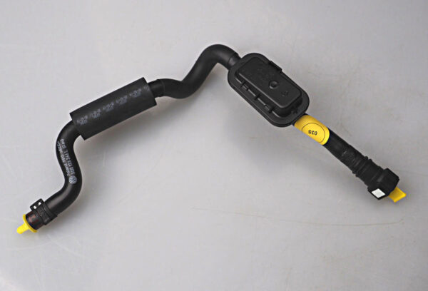 5Q0133366L - AUDI Q3 F3 Sportback Engine Vacuum System Connecting Hose 5Q0133366L ORIGINAL