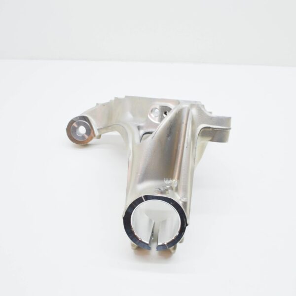 5Q0407253A - NEW AUDI A3 8V FRONT LEFT WHEEL BEARING HOUSING 5Q0407253A ORIGINAL