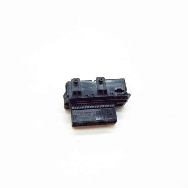 61139221022 - NEW BMW 1 F40 PIN TERMINAL 39-POLIG 61139221022 ORIGINAL