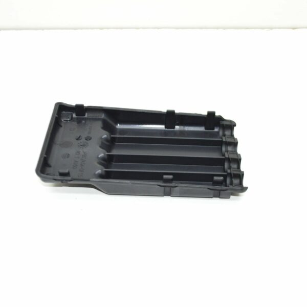 61149321050 - NEW BMW 1 F40 B DISTRIBUTION POINT BOX COVER 61149321050 ORIGINAL