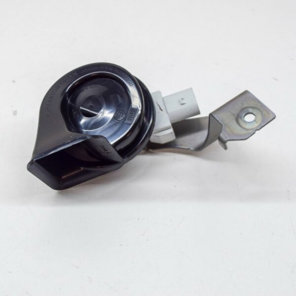 61338081755 - BMW M4 Coupe G82 Low-Tone Horn Signal 8081755 61338081755 ORIGINAL