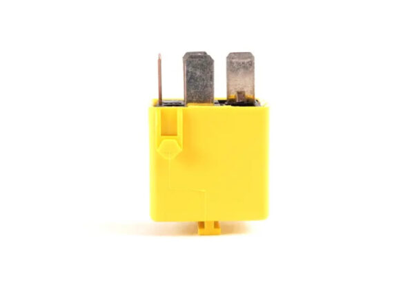 61361389105 - NEW BMW X3 E83 RELAY 61361389105 1389105 ORIGINAL