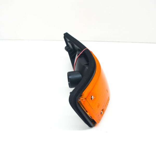 63131373297 - NEW BMW 5 E28 FRONT LEFT TURN CORNER LIGHT INDICATOR 1373297 63131373297