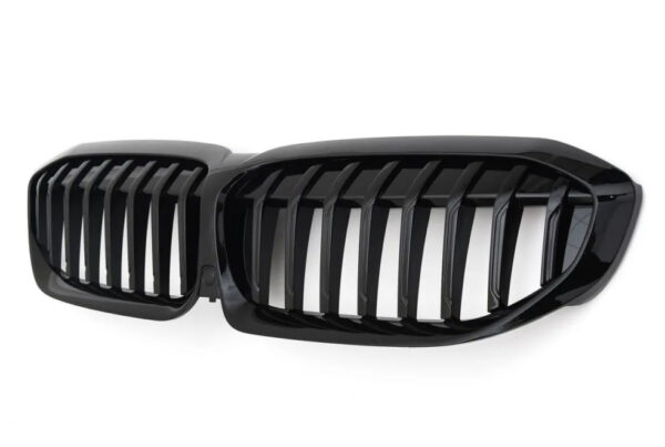 63172466703 - BMW 3 G20 Front Ornamental Grille Iconic 63172466703 ORIGINAL