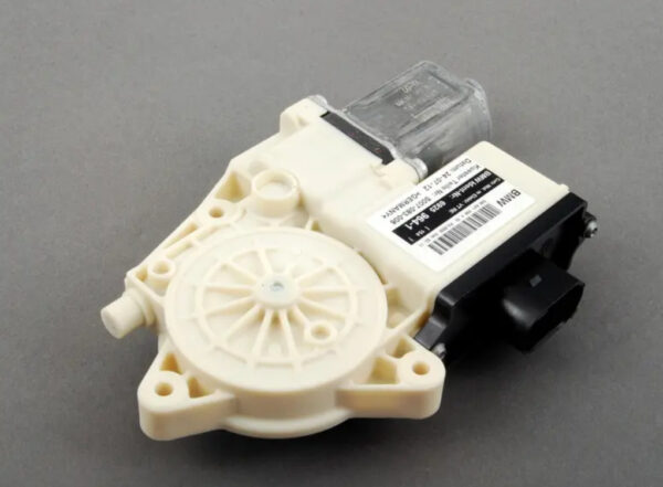67626925964 - BMW X3 E83 Front Right Door Window Control Motor 67626925964 6925964 ORIGINAL