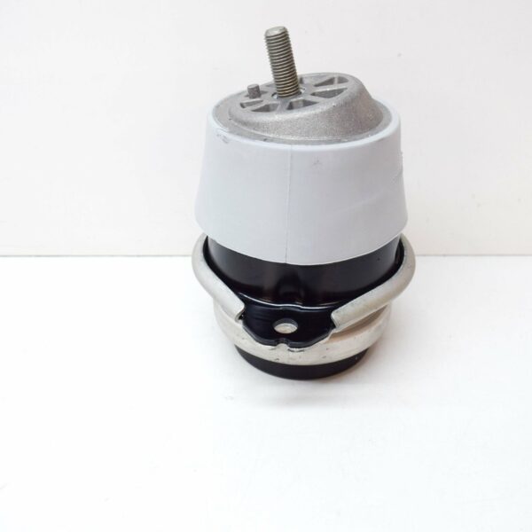 7L8199131A - NEW AUDI Q7 4L ENGINE MOUNT 7L8199131A 3.0 PETROL 245KW ORIGINAL