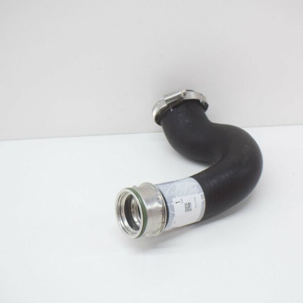 7P0145738D - NEW AUDI Q7 4L RIGHT UPPER CHARGE AIR COOLER PRESSURE HOSE 7P0145738D ORIGINAL