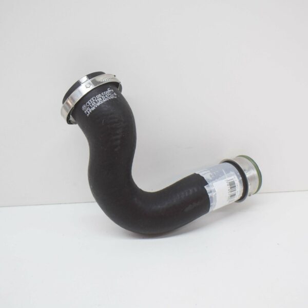 7P0145738D - NEW AUDI Q7 4L RIGHT UPPER CHARGE AIR COOLER PRESSURE HOSE 7P0145738D ORIGINAL