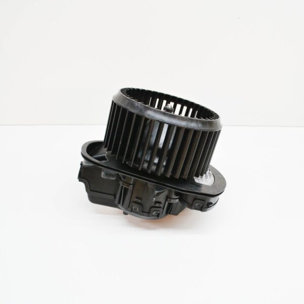 7P0820021G - NEW VW TOUAREG 7P HEATER BLOWER FAN RHD 7P0820021G ORIGINAL