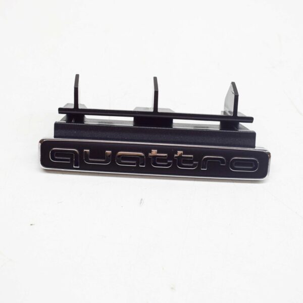 80A8537362ZZ - NEW AUDI Q5 FY RADIATOR GRILLE QUATTRO EMBLEM BADGE 80A8537362ZZ ORIGINAL