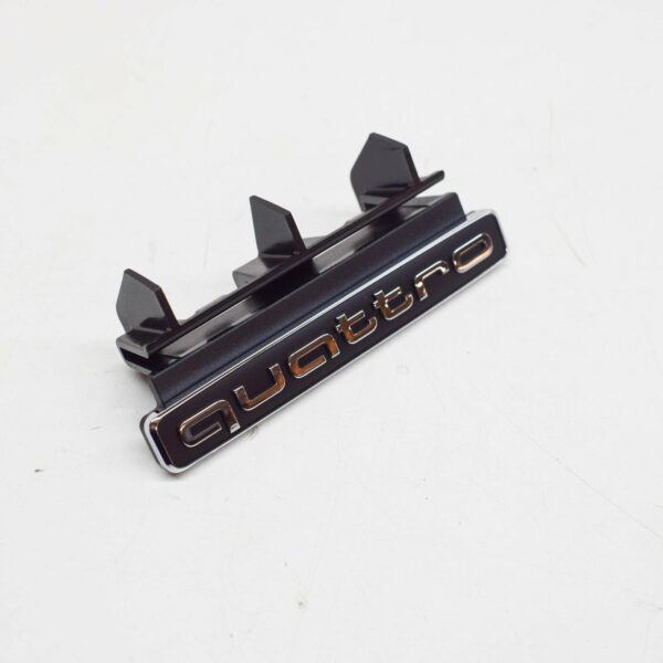 80A8537362ZZ - NEW AUDI Q5 FY RADIATOR GRILLE QUATTRO EMBLEM BADGE 80A8537362ZZ ORIGINAL
