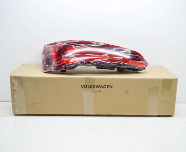 80A945075B - NEW AUDI Q5 FY REAR LEFT TAILLIGHT 80A945075B ORIGINAL