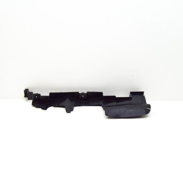 8E0121284Q - AUDI A4 B7 Radiator Right Air Guide 8E0121284Q ORIGINAL