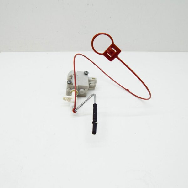 8E0810773C - AUDI A4 B7 Fuel Filled Flap Throttle Control Element 8E0810773C ORIGINAL