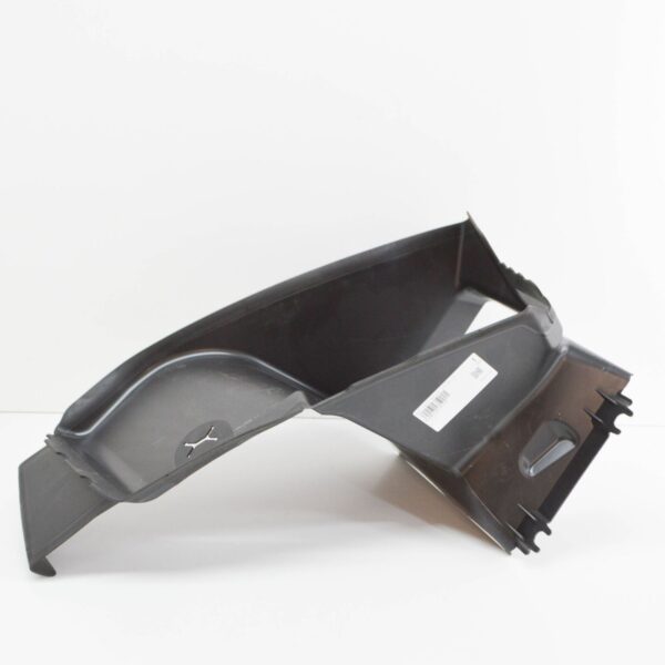 8J0121673 - NEW AUDI TTRS 8J RIGHT OUTER AIR DUCT 8J0121673 ORIGINAL