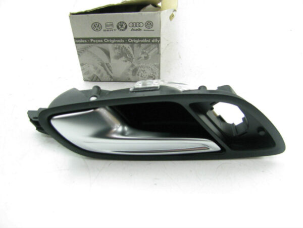 8J0837019B - AUDI TT 8J Front Left Interior Door Handle 8J0837019BH77 ORIGINAL