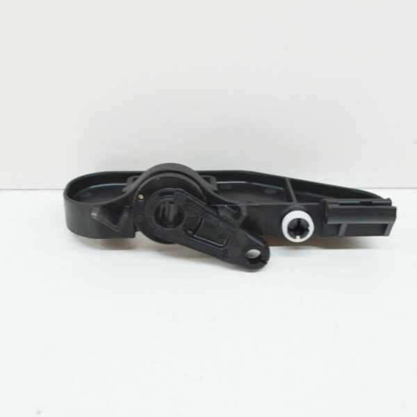 8J1823633C - NEW AUDI TT 8J LHD BONNET RELEASE HANDLE BRACKET MOUNT 8J1823633C ORIGINAL