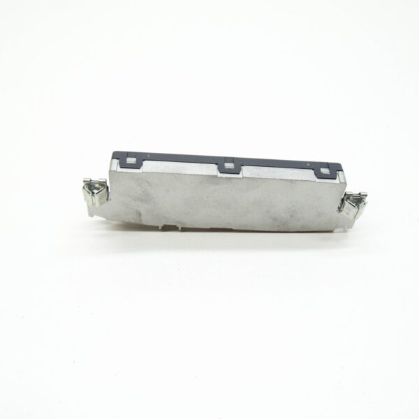 8K5035225F - NEW AUDI A4 B8 ANTENNA AMPLIFIER 8K5035225F ORIGINAL