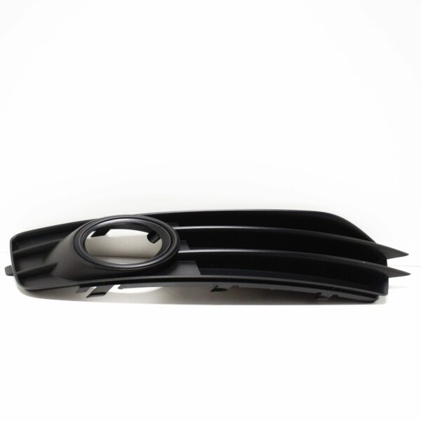8P0807681MZDE - NEW AUDI A3 8P FRONT LEFT FOG LIGHT GRILLE 8P0807681MZDE 8P0807681M ZDE