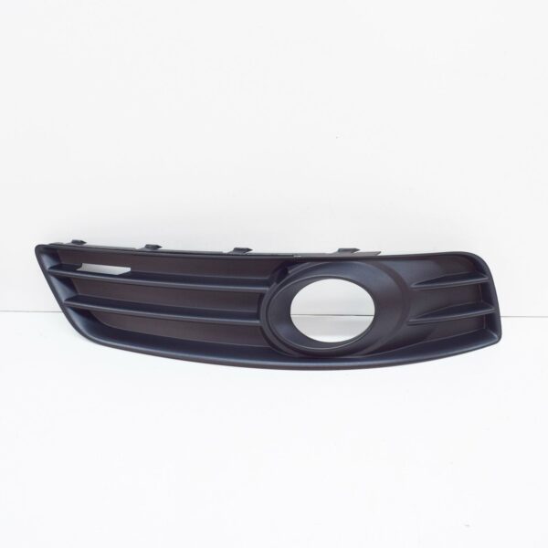 8P0807682E9B9 - NEW AUDI A3 8PA FRONT RIGHT LOWER LIGHT FOG GRILLE 8P0807682E9B 9B9 2013