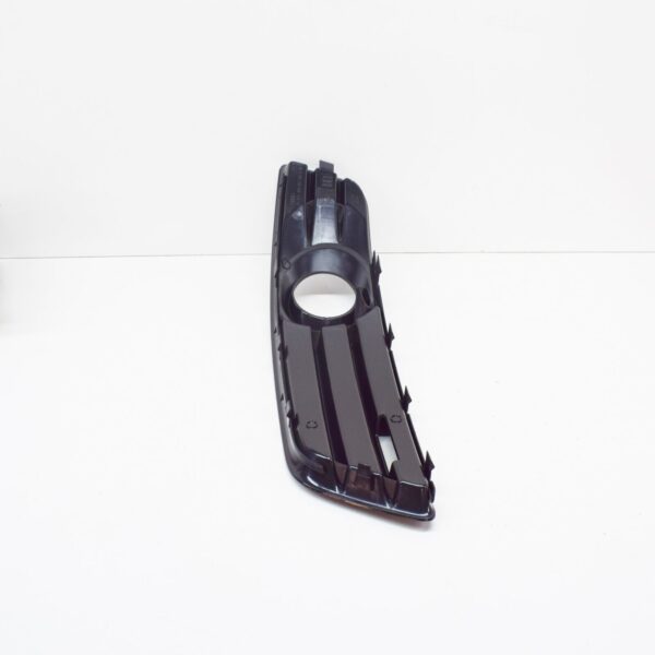 8P0807682E9B9 - NEW AUDI A3 8PA FRONT RIGHT LOWER LIGHT FOG GRILLE 8P0807682E9B 9B9 2013
