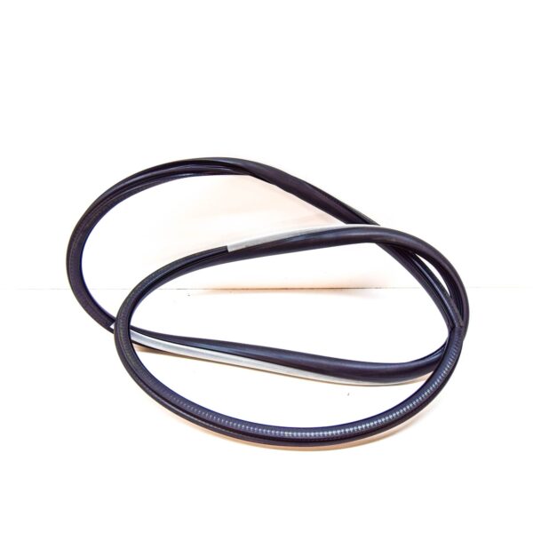 8P4831721C6V9 - NEW AUDI A3 8P FRONT DOOR SEAL RUBBER 8P4831721C6V9 ORIGINAL