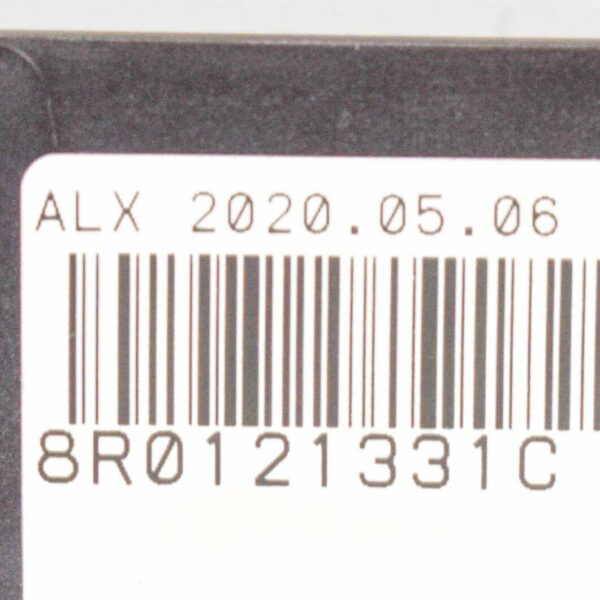 8R0121331C - NEW AUDI Q5 8R LOWER SEALING STRIP AIR GUIDE 8R0121331C
