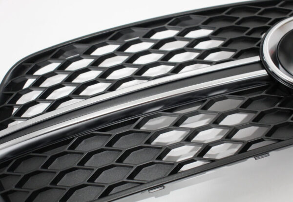 8R0807682ACBFM - AUDI Q5 8R Front Right Bumper Air Guide Grille 8R0807682ACBFM ORIGINAL
