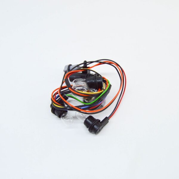 8R0945221B - NEW AUDI Q5 8R REAR TAIL LIGHT BULB CARRIER WITH CABLES 8R0945221B