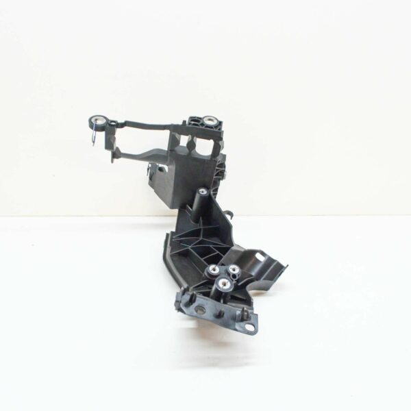 8T0805607D - NEW AUDI A5 8T LEFT HEADLIGHT BRACKET 8T0805607D