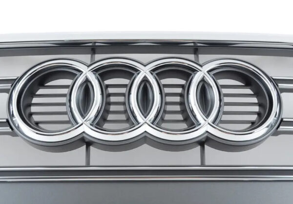 8T0853651Q1RR - NEW AUDI A5 SPORTBACK 8T FRONT RADIATOR GRILLE 8T0853651Q1RR